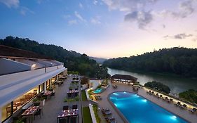 Cinnamon Citadel Kandy 4*